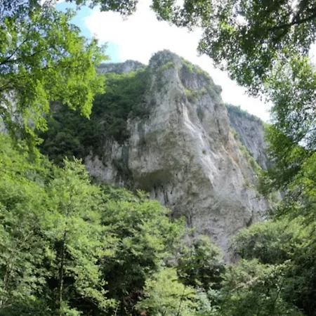 Candalla Πανσιόν 4*